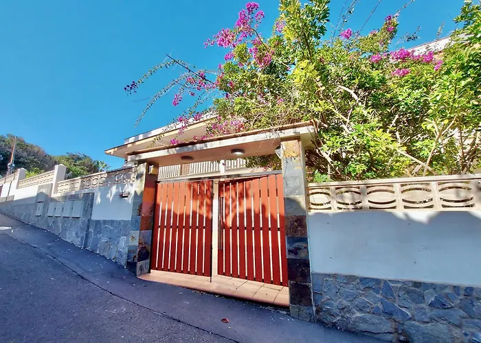 Coastal Views Terrace Puerto de la Cruz (Tenerife)