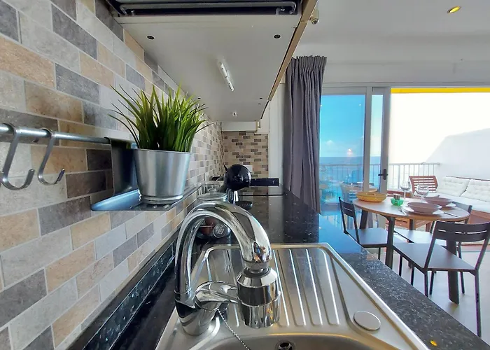 Coastal Views Terrace Apartamento *